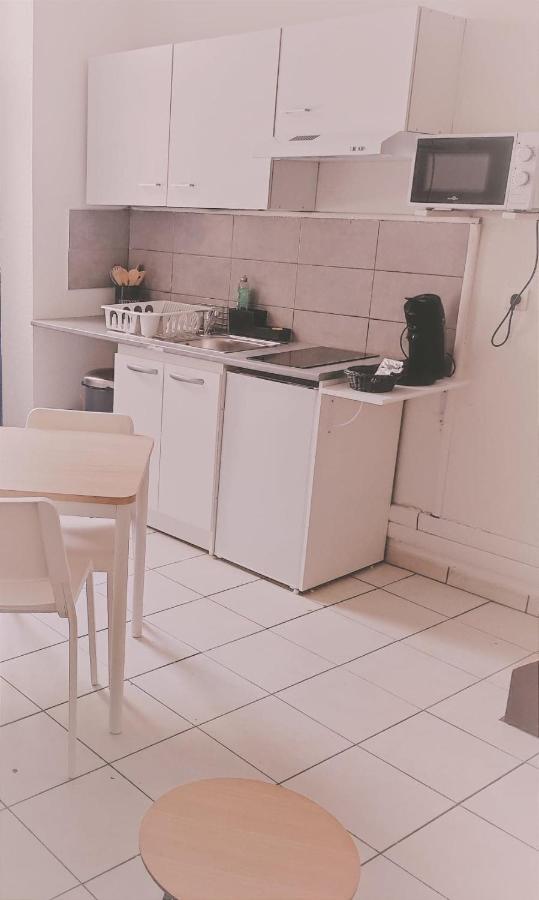 Appartement Cosy En Centre Centre-Ville . . . ニーム エクステリア 写真