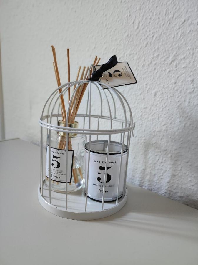 Appartement Cosy En Centre Centre-Ville . . . ニーム エクステリア 写真